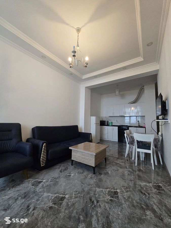 6 - 3 rooms