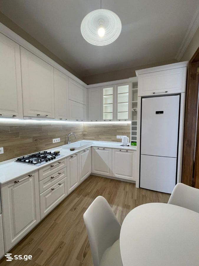 e. gabashvili st. 4 - 4 rooms