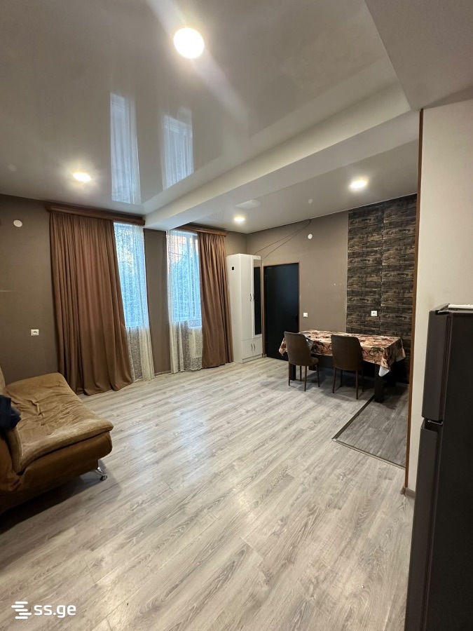 Samreklo st. 4 - 2 rooms