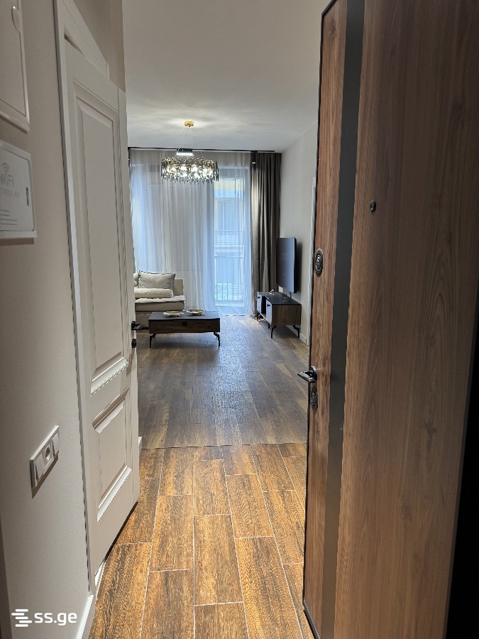 Giorgi Danelia st. 4 - 5 rooms