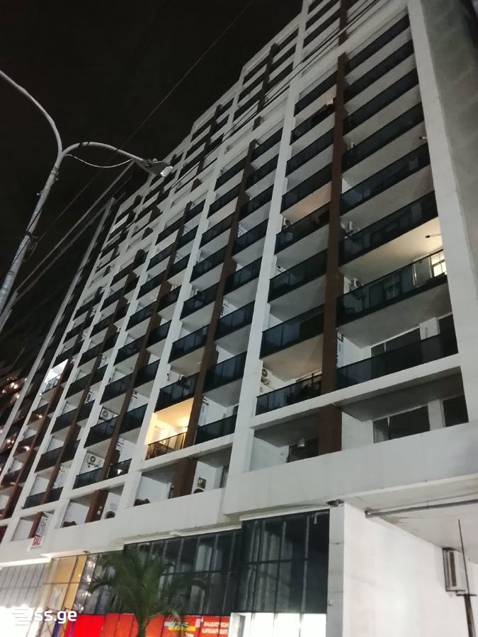 6 - 2 rooms