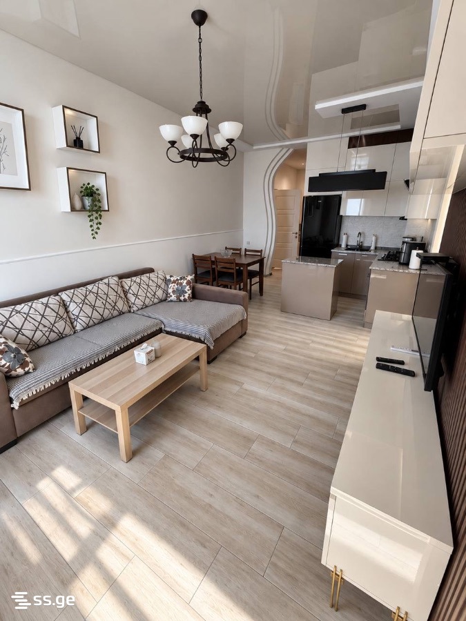 D. Mamuladze st. 21 - 3 rooms