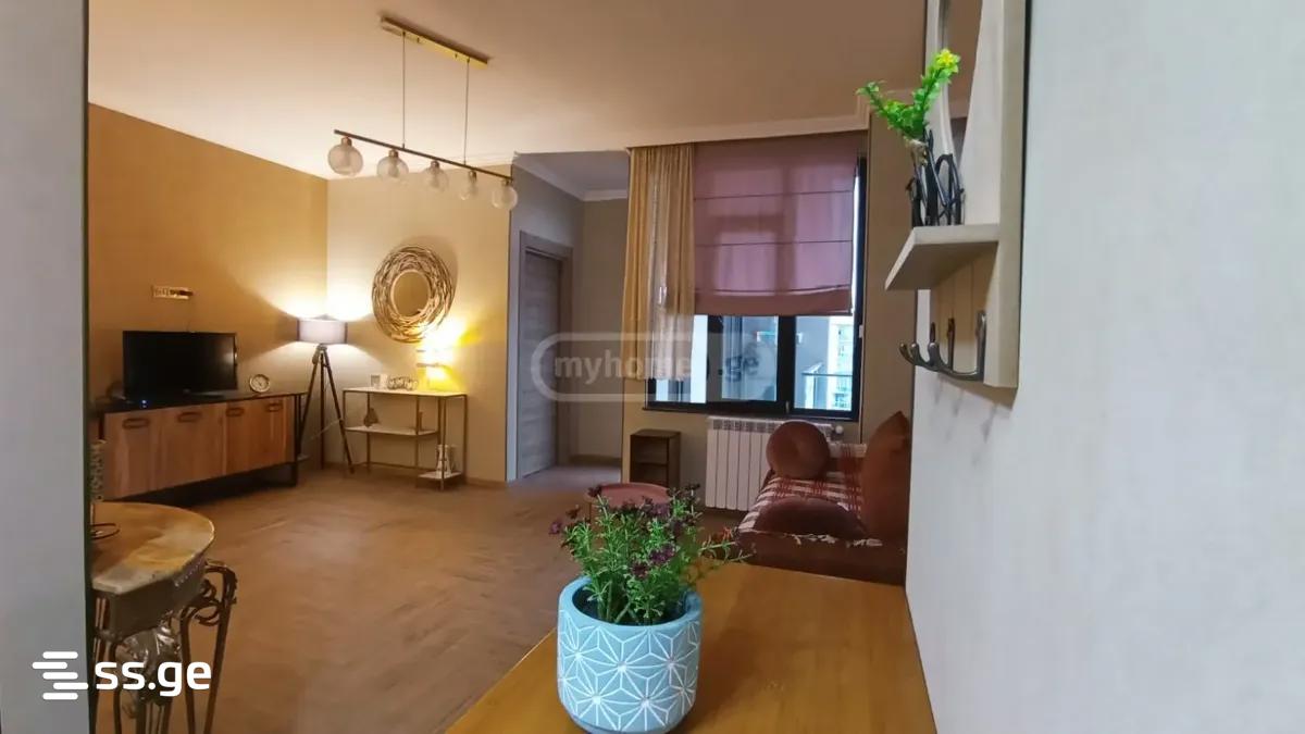 65 - 3 rooms