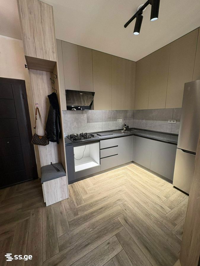 65/63 - 3 rooms