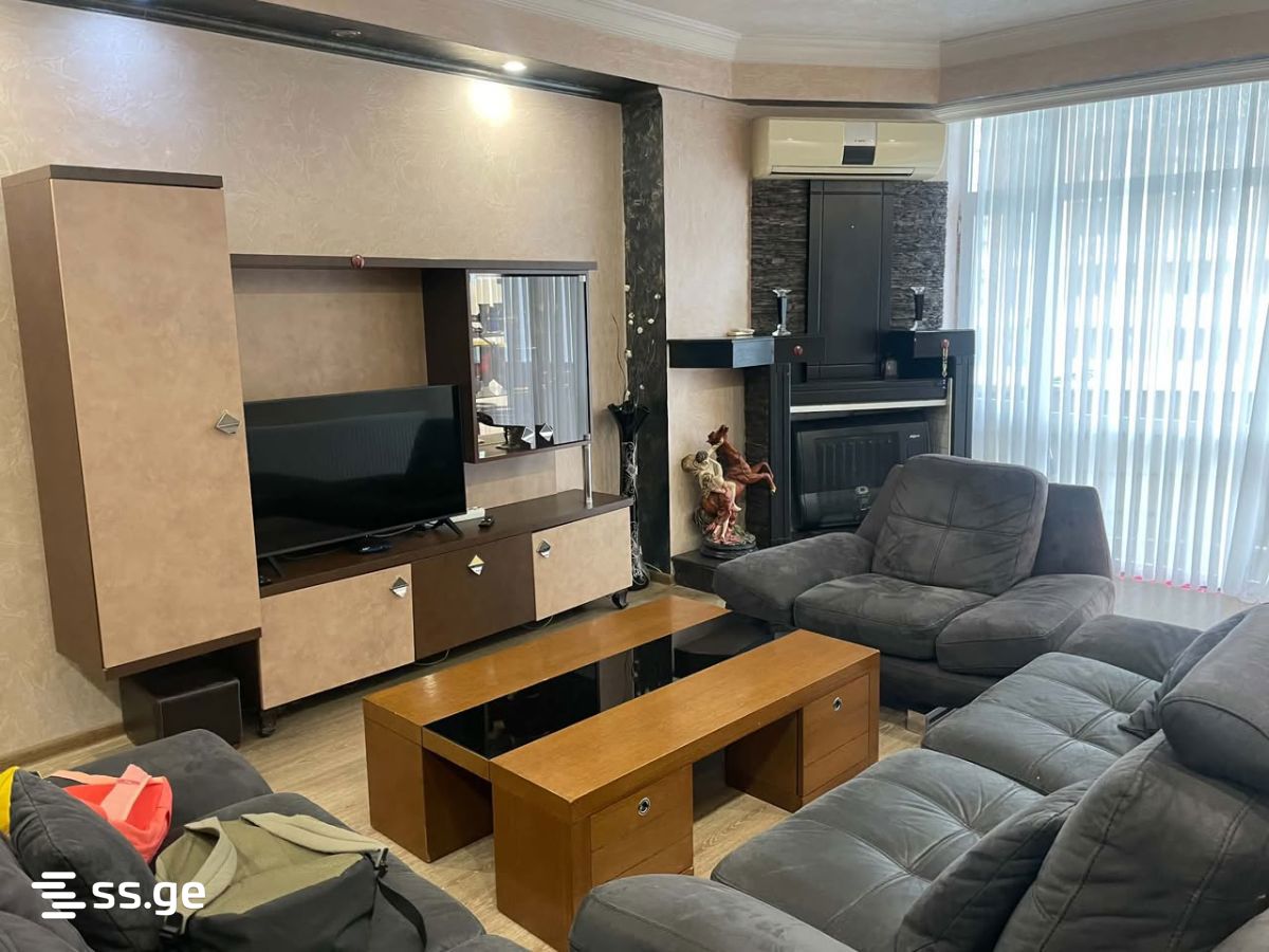 65 - 4 rooms