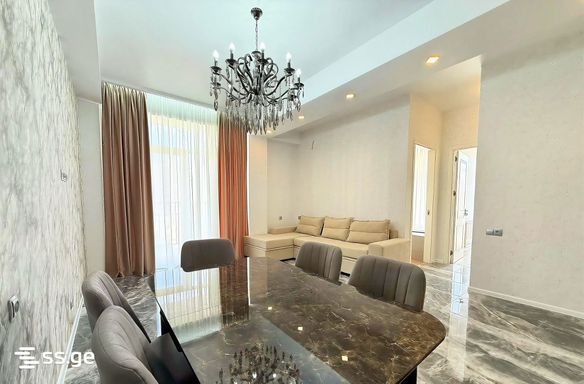 bagrat III st. 25 - 4 rooms