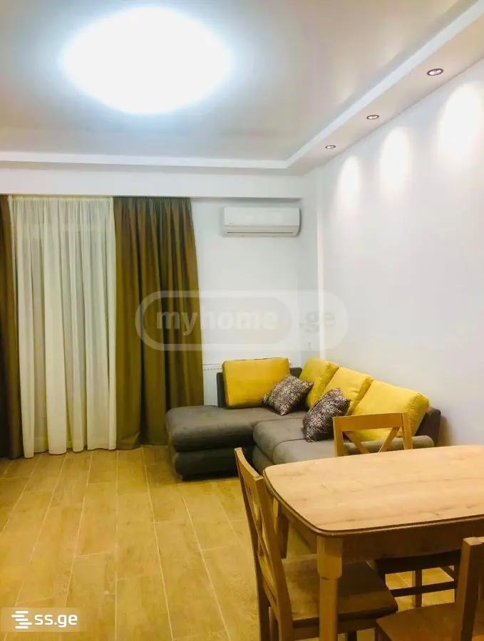 navtlugi st. 00 - 2 rooms