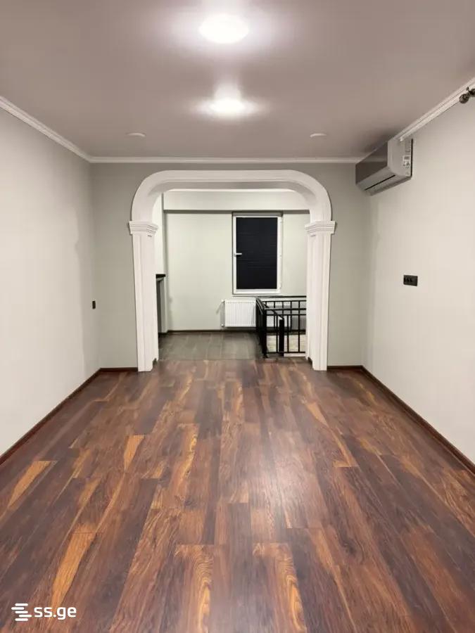 kindzmarauli st. 17 - 4 rooms