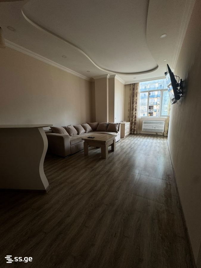 6 - 2 rooms
