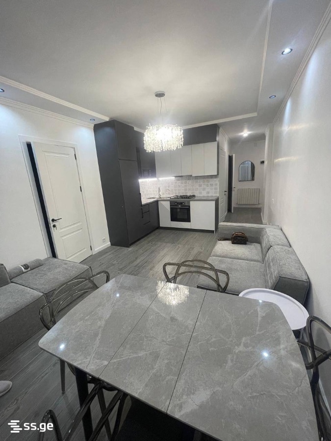 R. Nizharadze st. 9 - 3 rooms