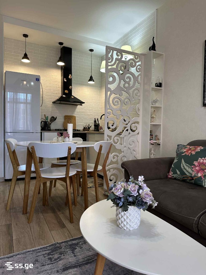 Takaishvili Street 3 - 3 rooms