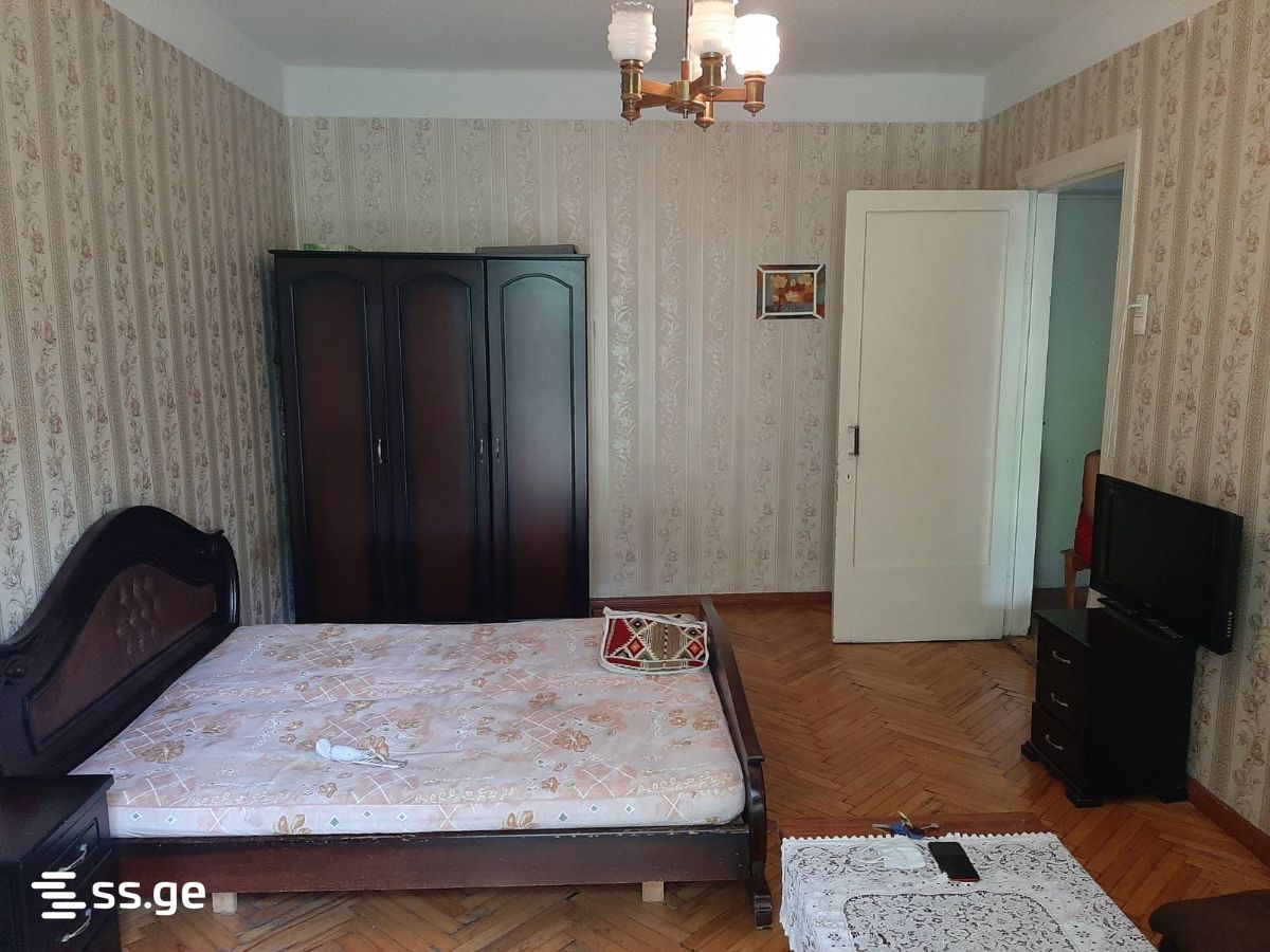 D.Kifiani st. 4 - 1 rooms