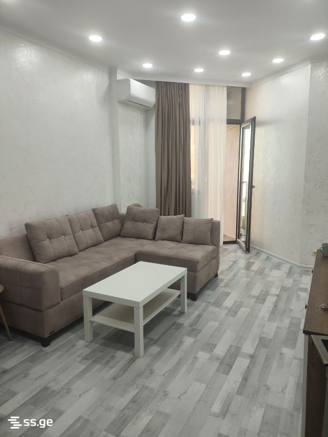 Lech and Maria Kaczynski street 25 - 2 rooms