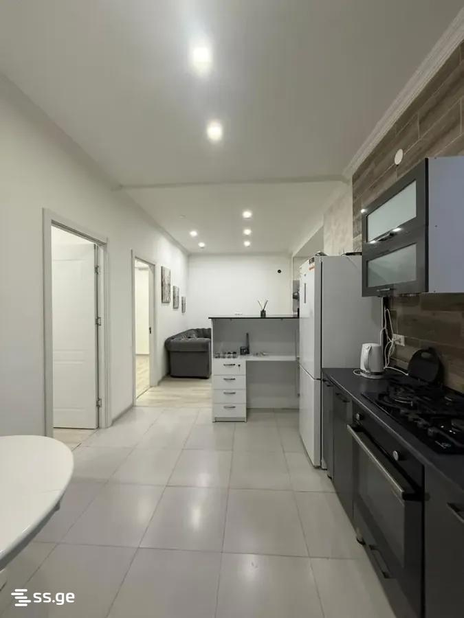 kandelaki st. 1 - 3 rooms