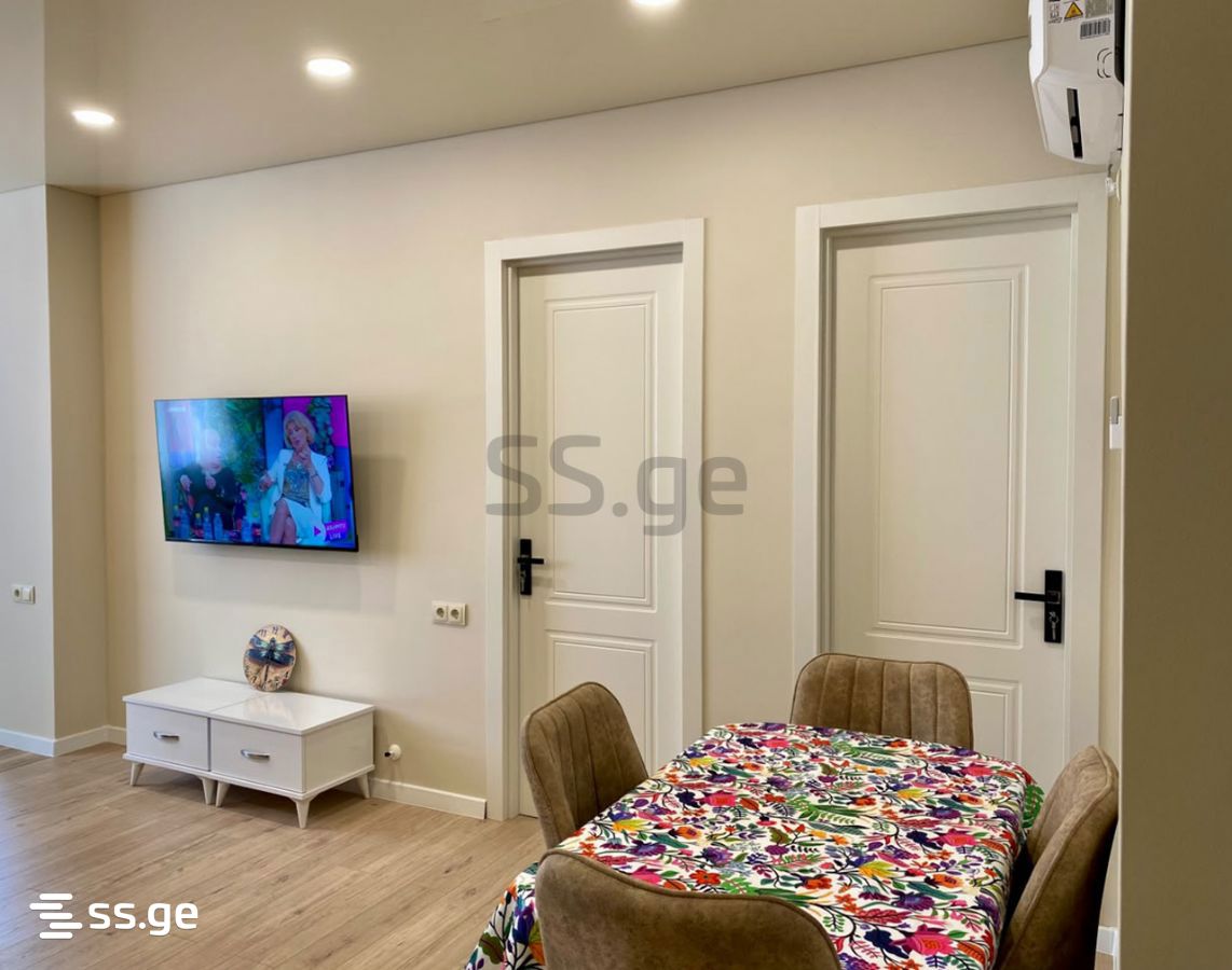 97 - 3 rooms