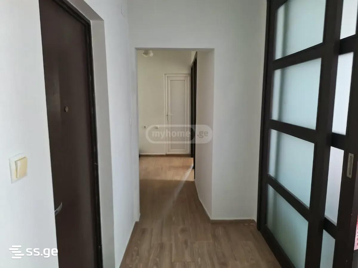 126) 94 - 3 rooms