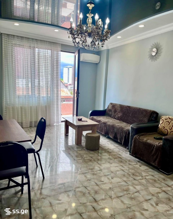 10 - 4 rooms