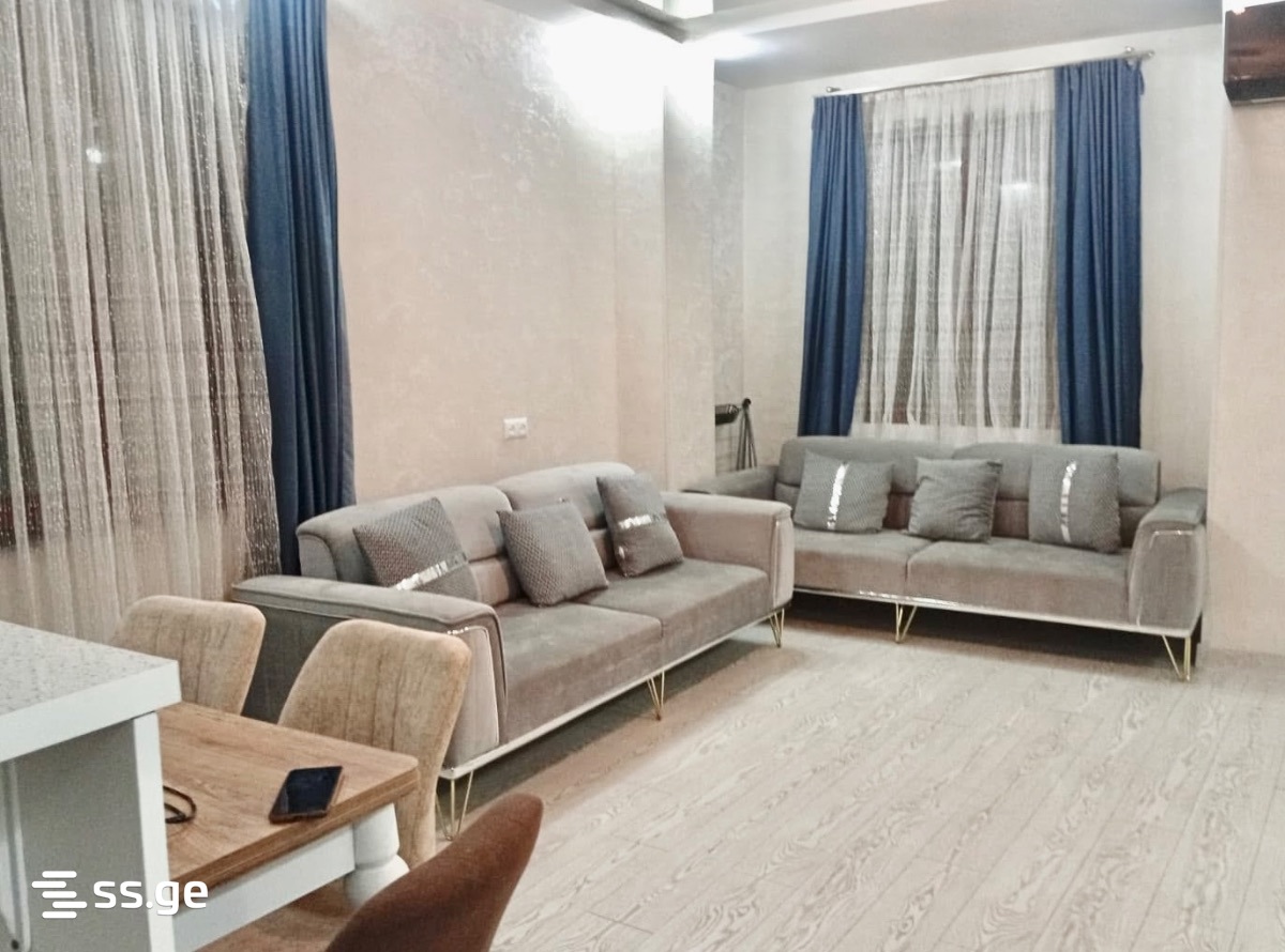 42 - 4 rooms