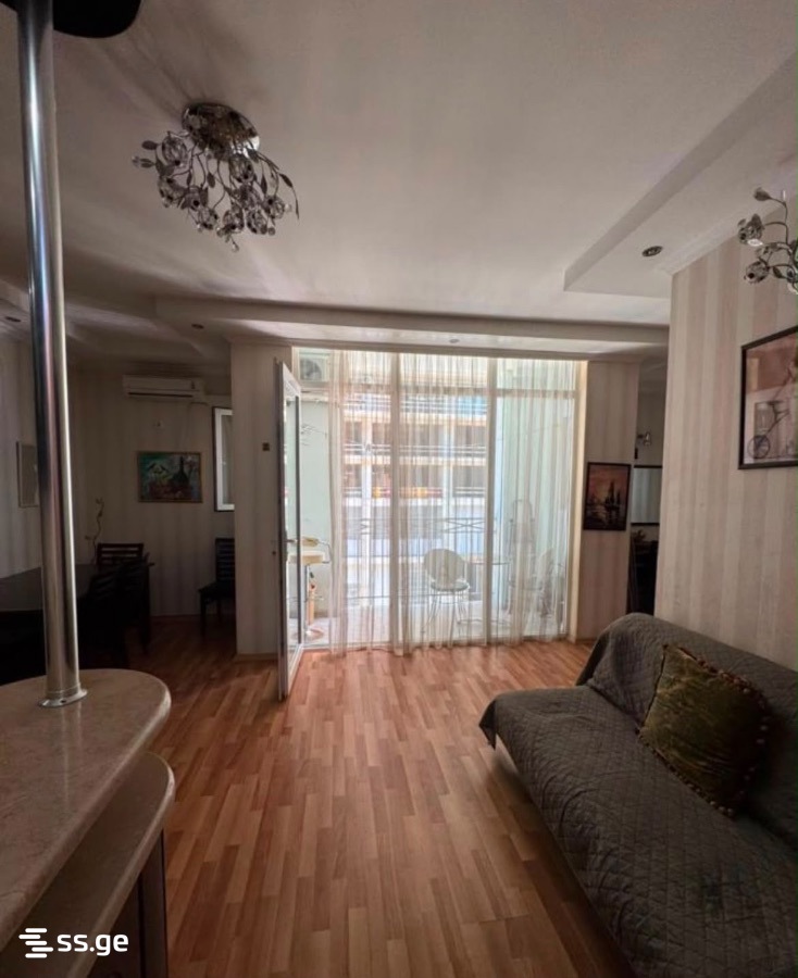 Khimshiashvili st. 4 - 3 rooms