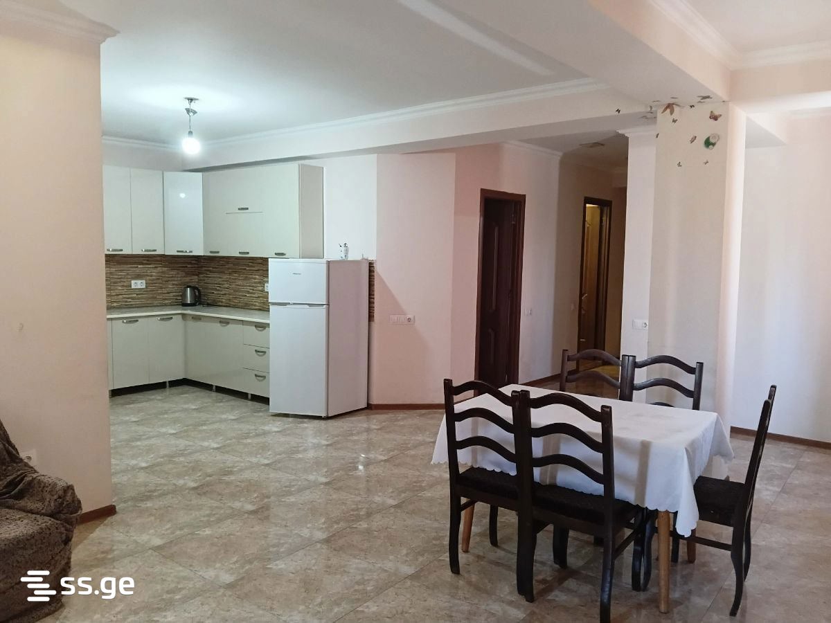 Mirian Mephe st. 80ა - 3 rooms