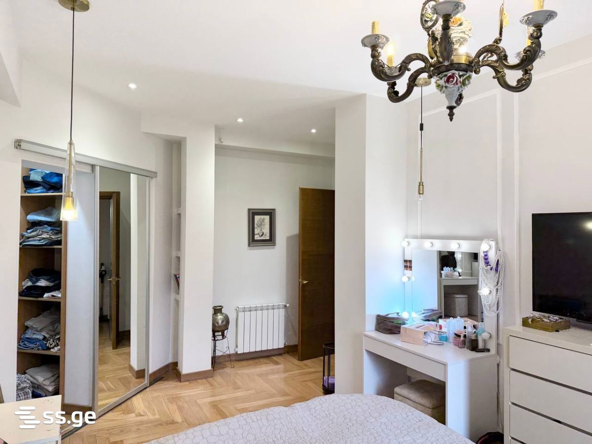 Ilia Chavchavadze I lane 6 - 3 rooms