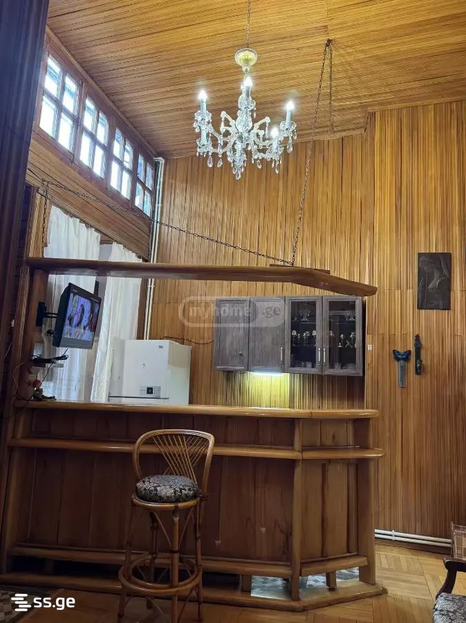 ingorokhva st. 26 - 4 rooms