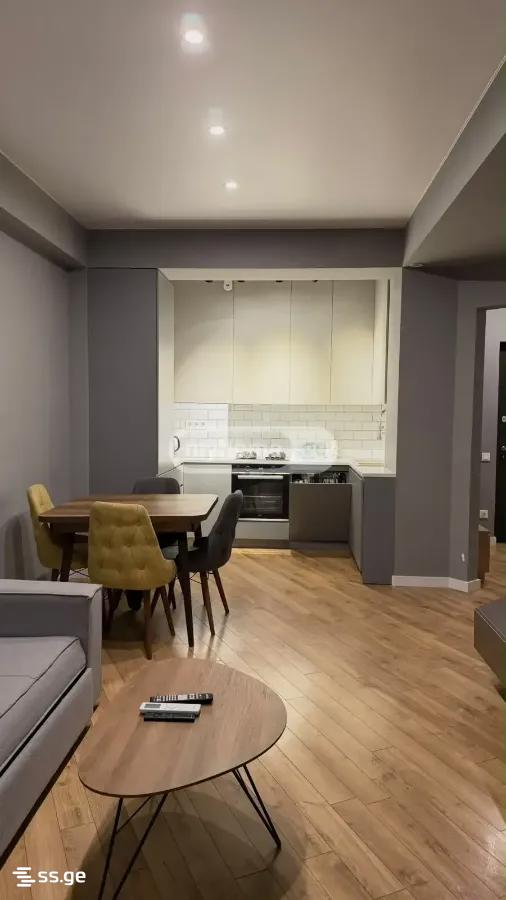navtlugi st. 1 - 3 rooms
