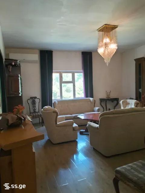 3 - 4 rooms