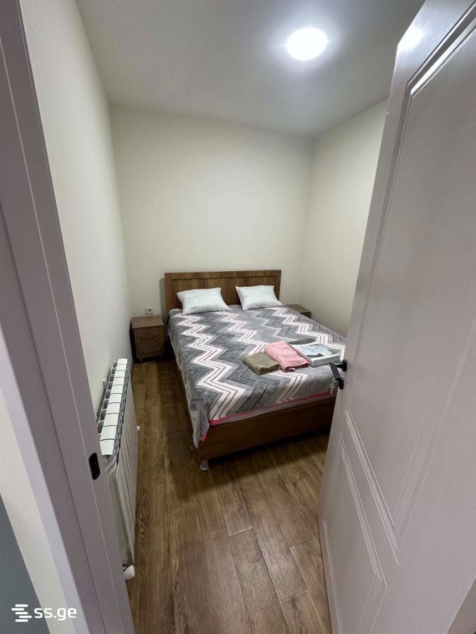 24 - 3 rooms