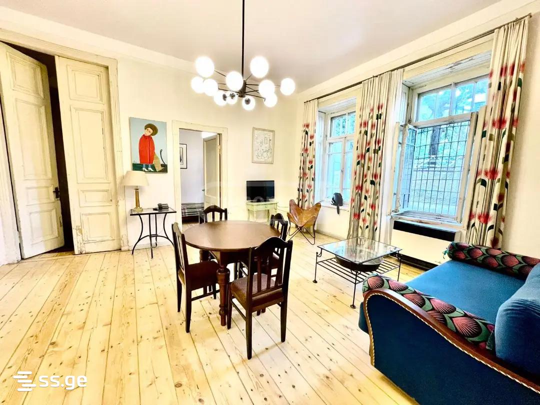 petriashvili st. 8 - 3 rooms