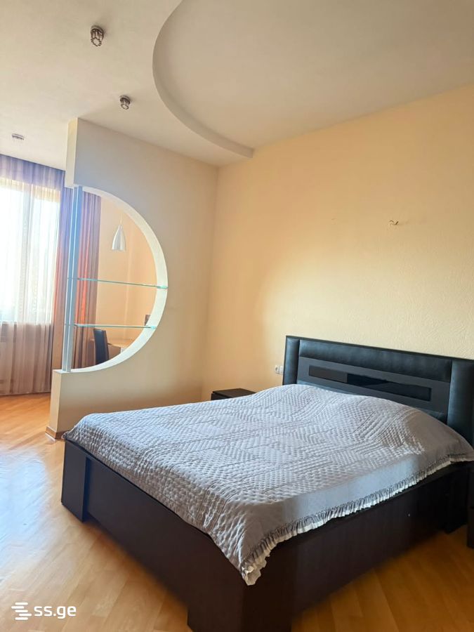 nino ramishvili st. 33 - 3 rooms