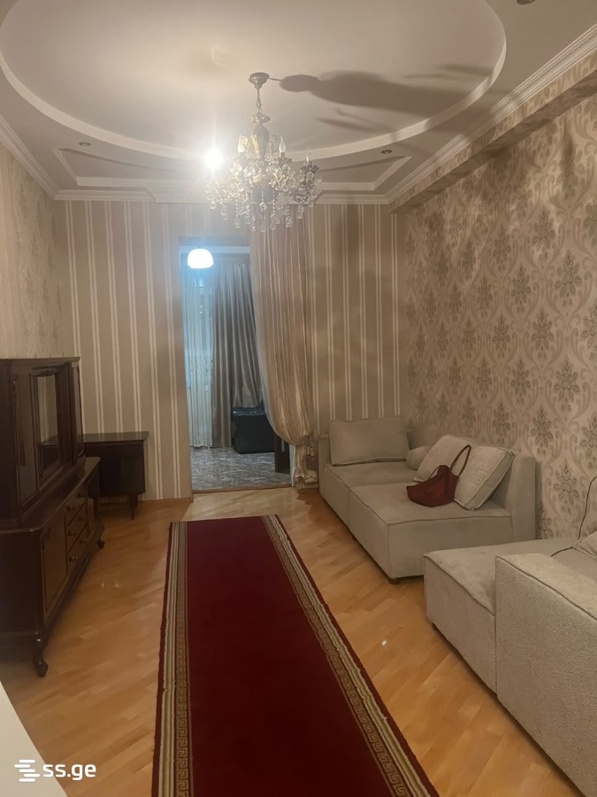 Tsereteli st. 111 - 3 rooms