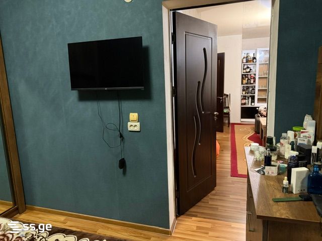 25 - 3 rooms