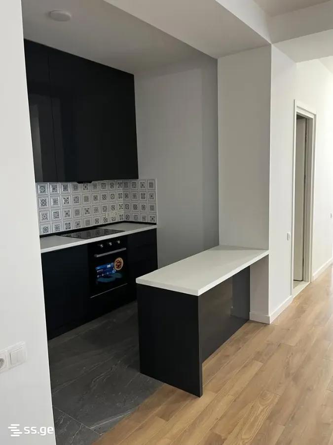 n. zhvania st. 2 - 4 rooms