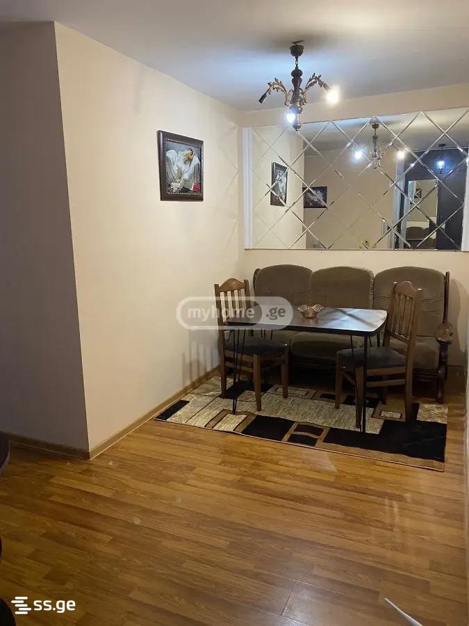bakhtrioni st. 8 - 2 rooms