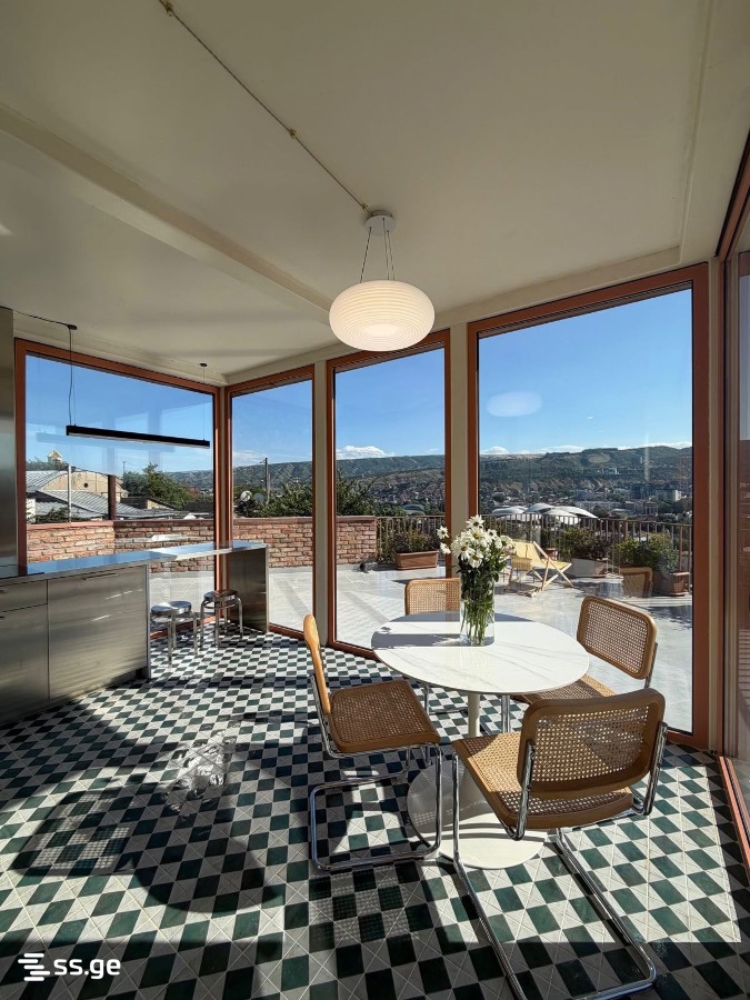 chaisubani st. 7 - 3 rooms