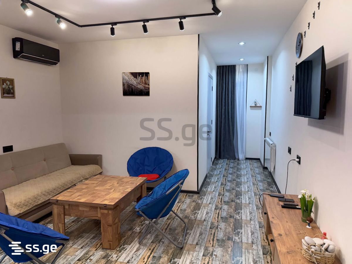 6 - 2 rooms