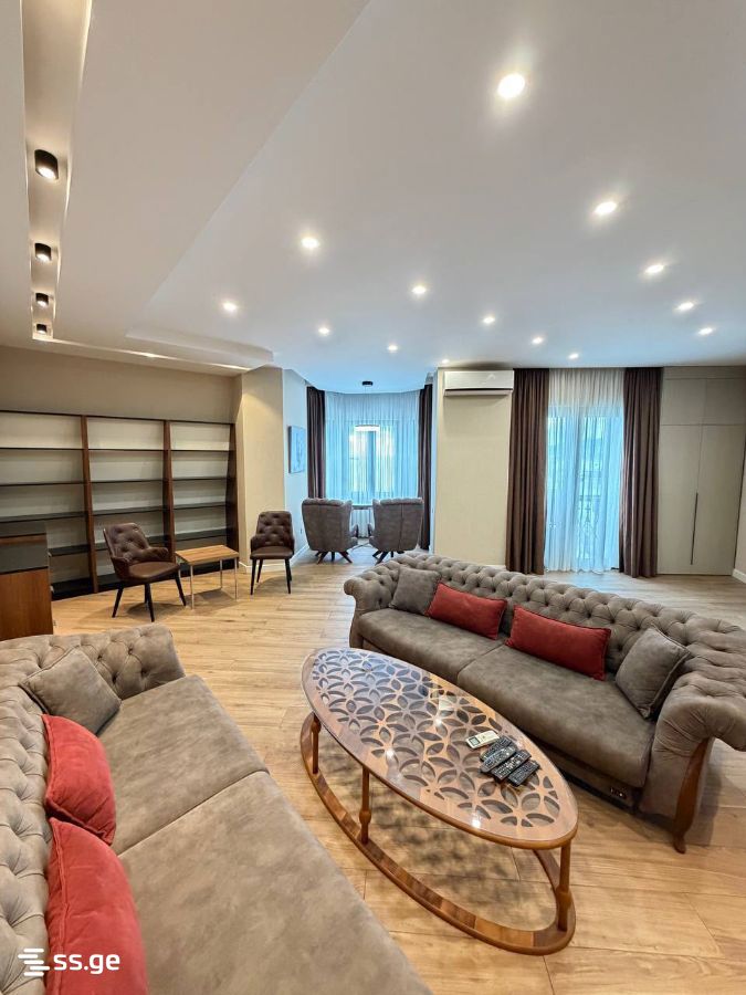 Chavchavadze st. 1 - 4 rooms
