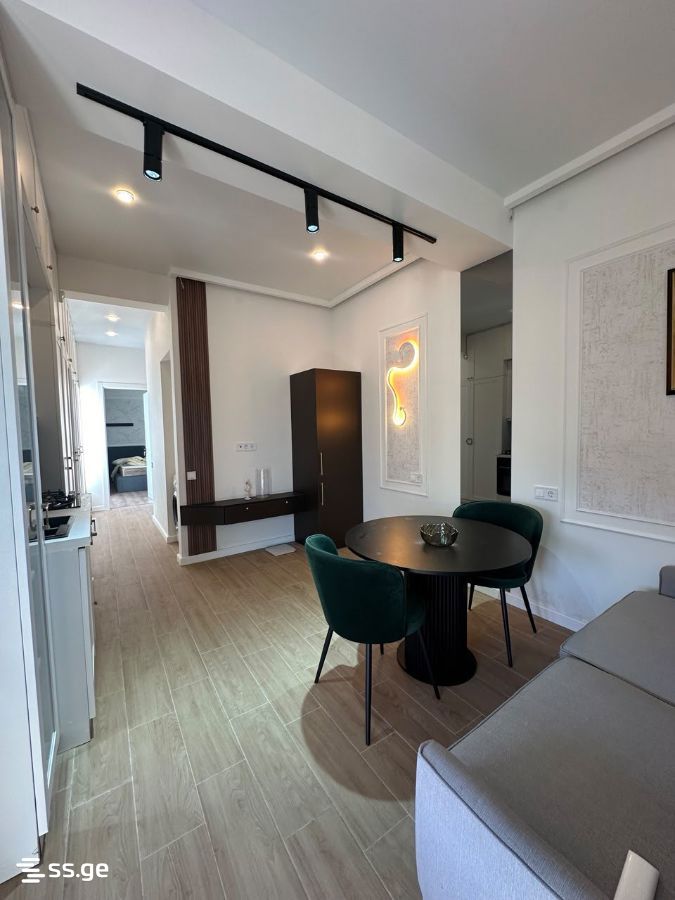 sairme st. 58 - 2 rooms