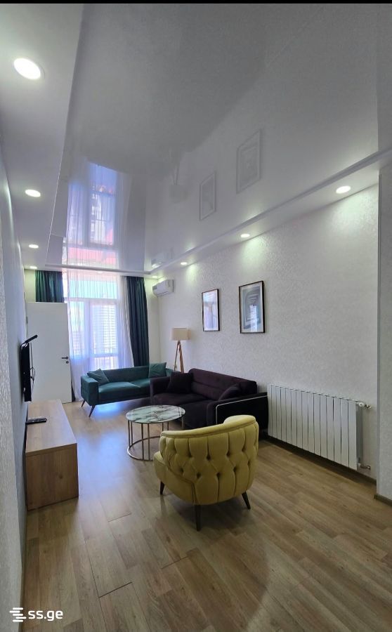 8 - 3 rooms