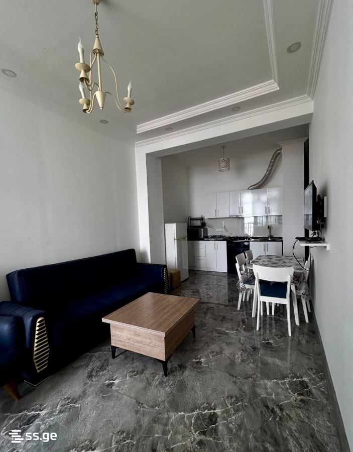 6 - 3 rooms