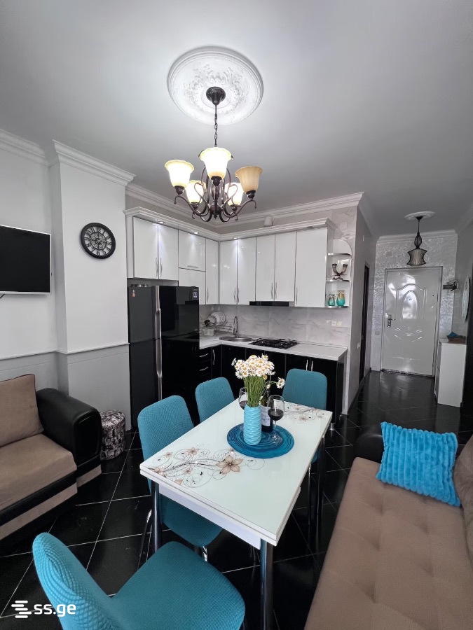 Sherif Khimshiashvili Ave 4 - 3 rooms