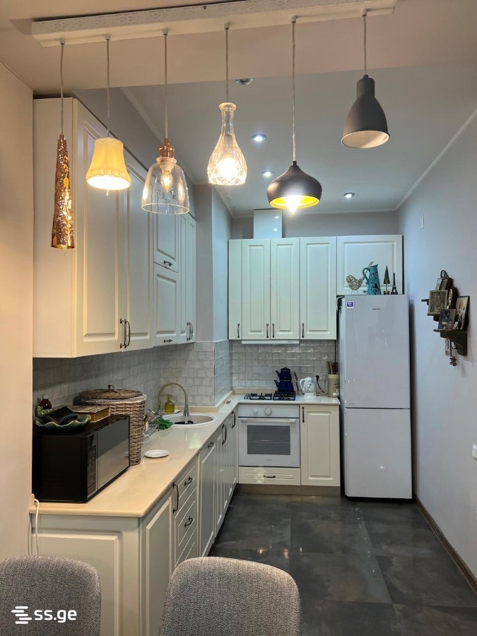 Khimshiashvili st. 1 - 3 rooms