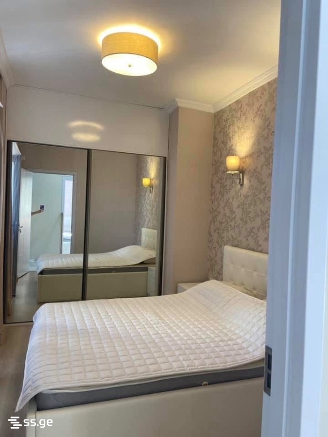 Sh. Rustaveli Ave. 26 - 3 rooms