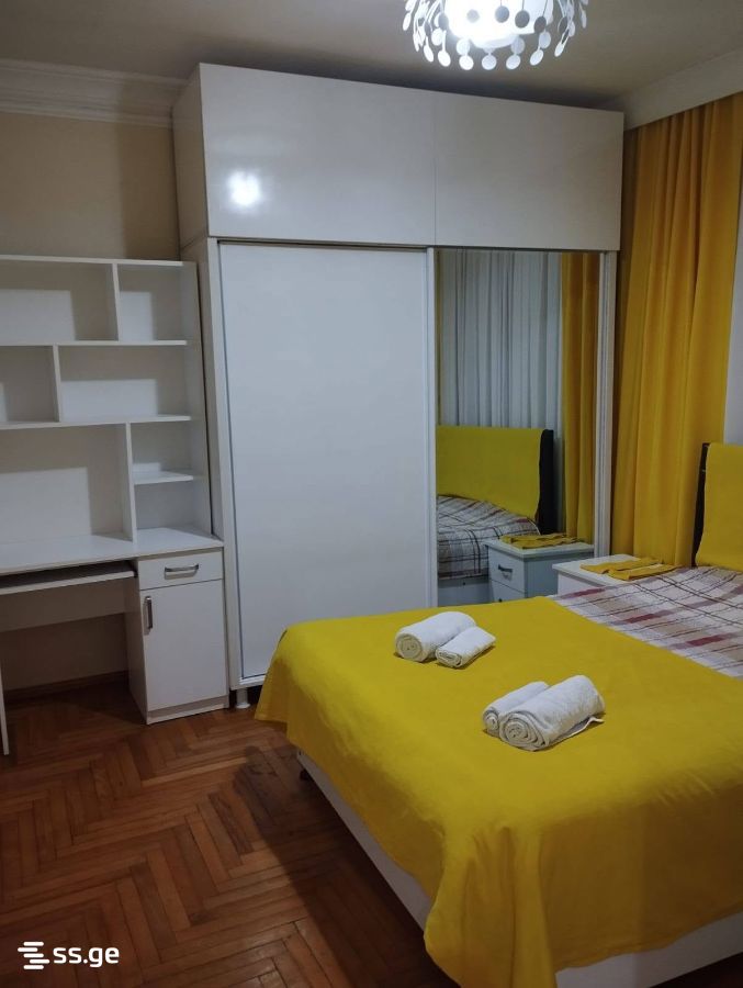 3 - 3 rooms