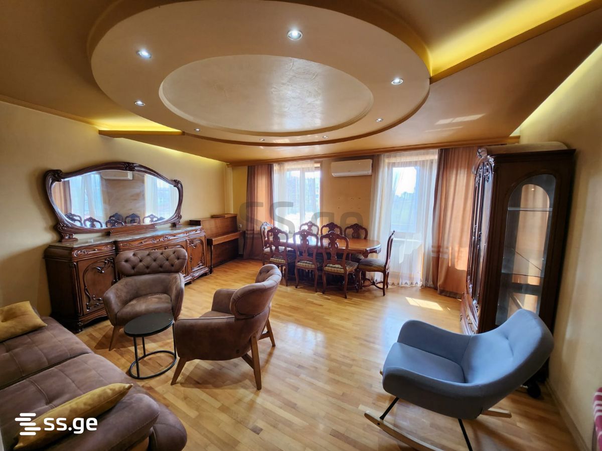 6 - 3 rooms
