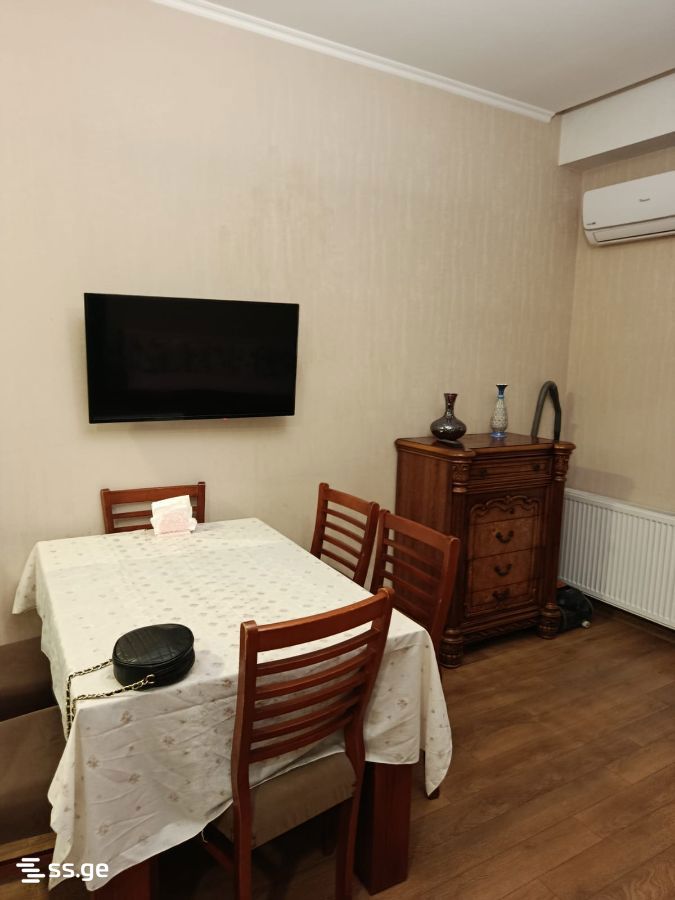 Vepkhistkaosnis st. 54 - 2 rooms