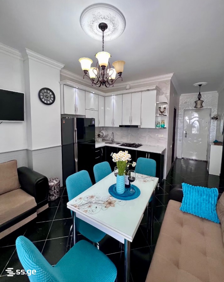 Sherif Khimshiashvili Ave 4 - 3 rooms