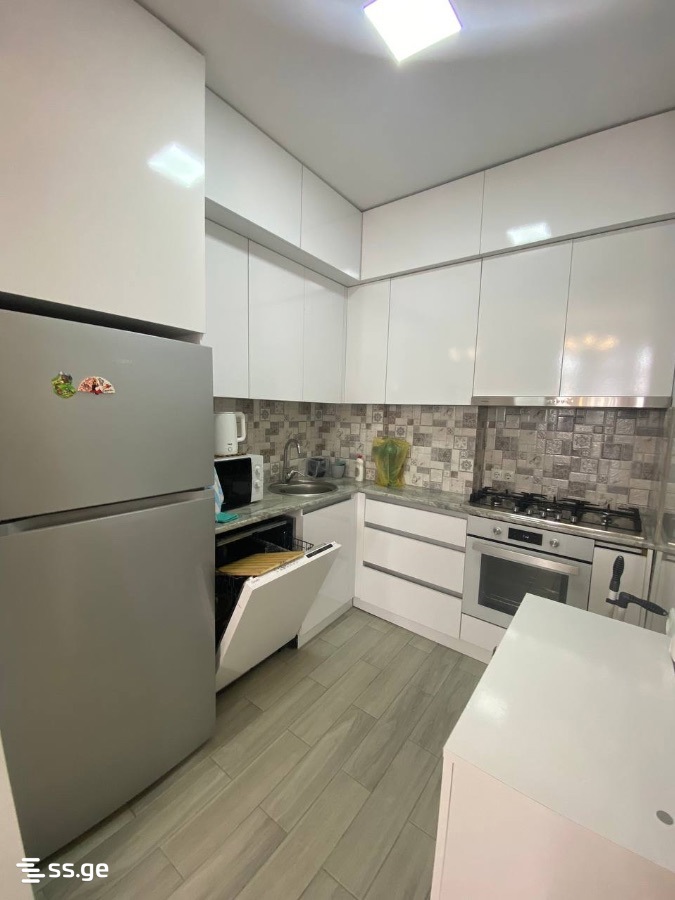 Tbel Abuseridze st. 5 - 3 rooms