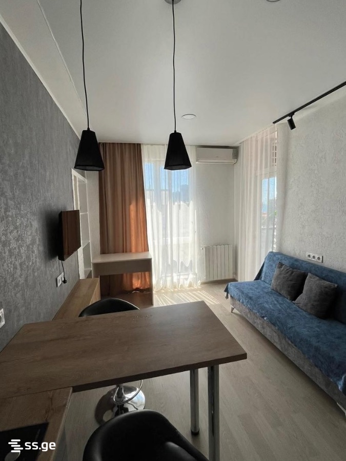 1 - 2 rooms